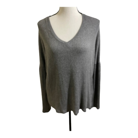 Lucky Brand womens V-neck ribbed bell sleeves sweater grey size Small.Rayon - Picture 2 of 9